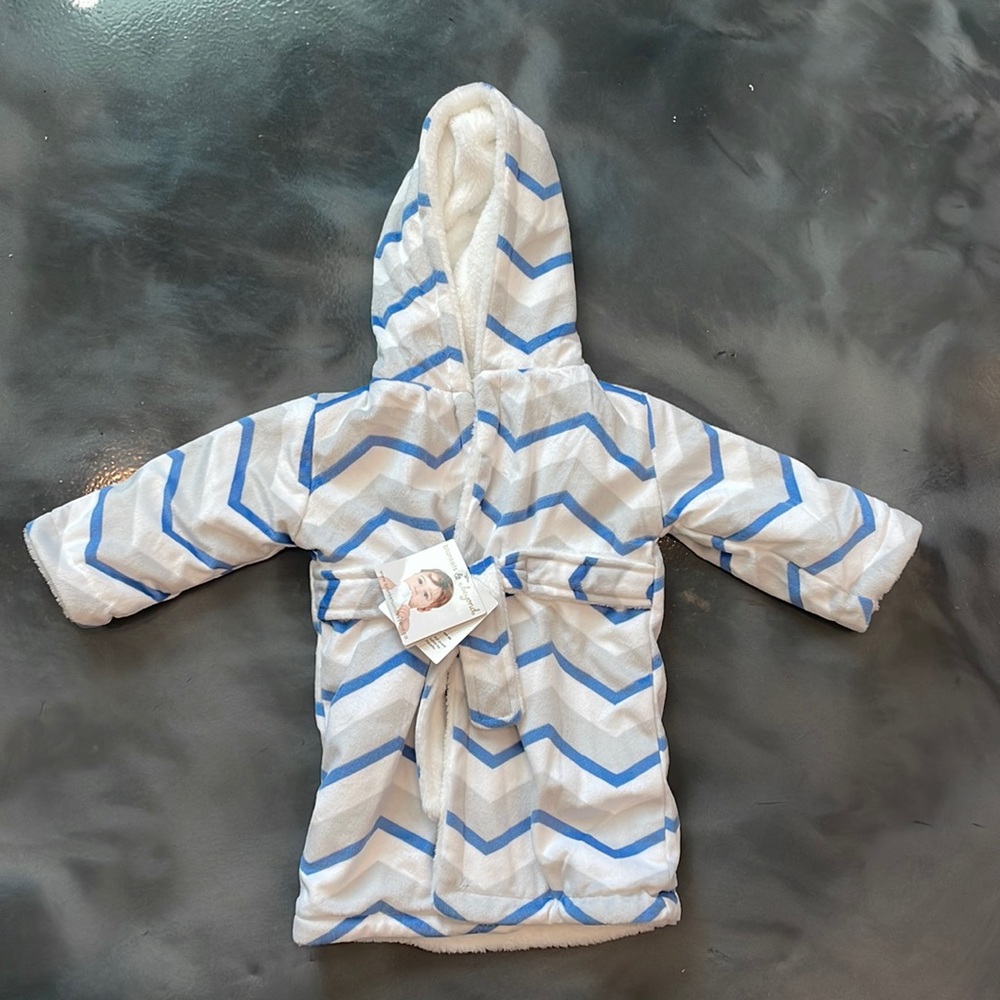Blankets and Beyond toddler robe